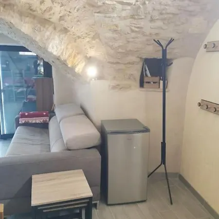 Petite Maison De Village Charmante Et Authentique Aniane