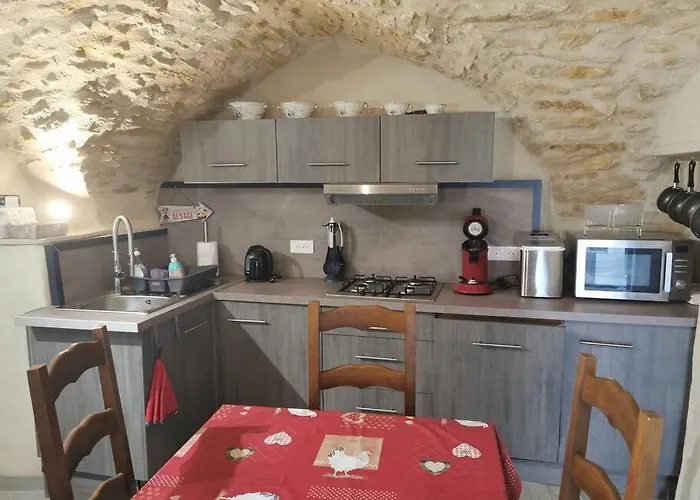 Petite Maison De Village Charmante Et Authentique Ferienhaus Aniane