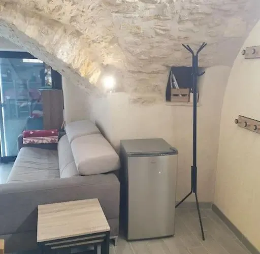 Petite Maison De Village Charmante Et Authentique Aniane